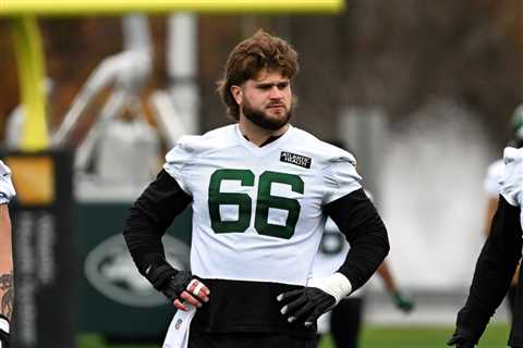 Rookie Joe Tippmann proves he belongs as Jets’ center