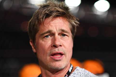 Jason Priestly Exposed Brad Pitt For Never, Ever Showering