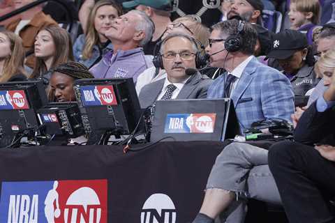 Stan Van Gundy gives Knicks ‘puncher’s chance’ at playoff run with 50 wins realistic