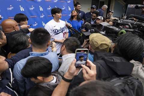 The pressure on star-studded Dodgers is higher than ever