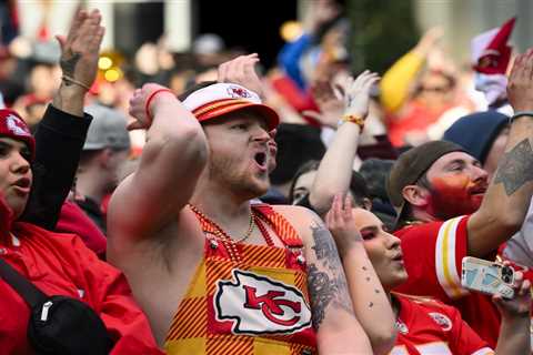 Lily Gladstone slams the Kansas City Chiefs’ ‘damn Tomahawk chop’