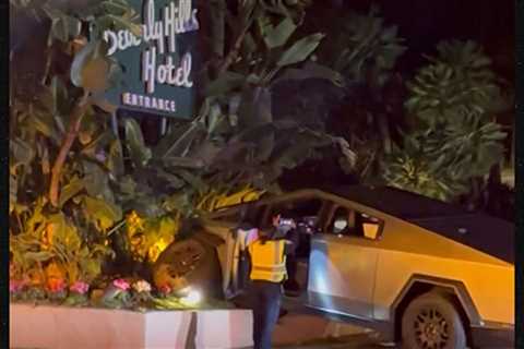 Tesla Cybertruck Crashed Into Beverly Hills Hotel, Elon Weighs In