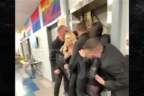 Donatella Versace Gets Stuck In Elevator At LGBT Event, Footage Of Rescue