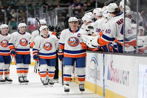 Patrick Roy to Islanders: Think nothing else but ‘six in a row’