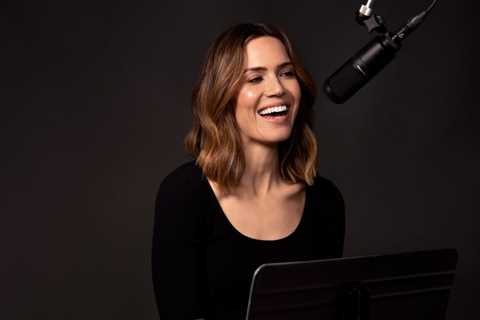 Mandy Moore on Playing ’60s Nashville Hero Sue Brewer in Audible Originals Podcast ‘The Boar’s..