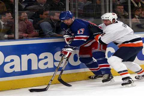 Ex-Rangers, Islanders enforcer Chris Simon died by suicide: family