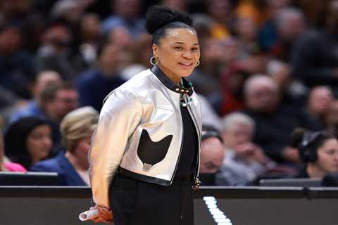 Dawn Staley praises Caitlin Clark after South Carolina’s March Madness championship win