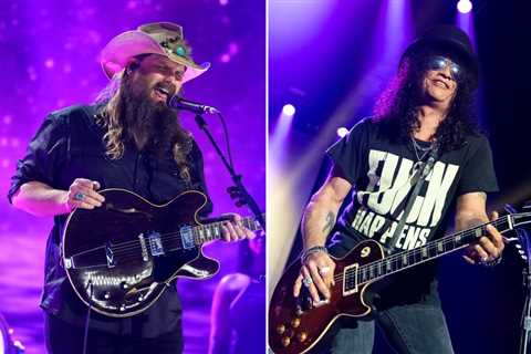 Slash Ropes Chris Stapleton in For Bluesy Cover of Fleetwood Mac’s ‘Oh Well’