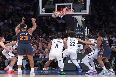 Mitchell Robinson makes clutch free throws to propel Knicks past Nets