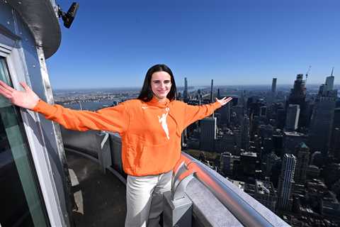 Caitlin Clark goes No. 1 to Fever in 2024 WNBA Draft