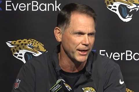 Jaguars GM Trent Baalke Appears To Fart Mid-Answer At News Conference