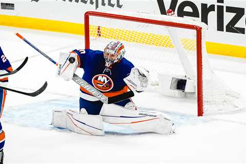 Ilya Sorokin not dwelling on his Game 3 Islanders meltdown