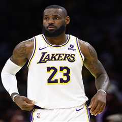 LeBron James ‘bristled’ at Darvin Ham’s plan for him that Lakers quickly scrapped