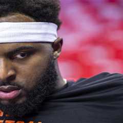 Injured Mitchell Robinson promises ‘revenge’ with his Knicks playoffs over