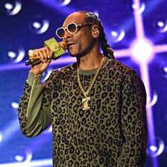 Snoop Calls Drake & Kendrick Lamar His ‘Nephews’ & Thanks Them for ‘Raising the Bar’ in Rap Feud