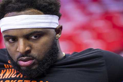 Injured Mitchell Robinson promises ‘revenge’ with his Knicks playoffs over