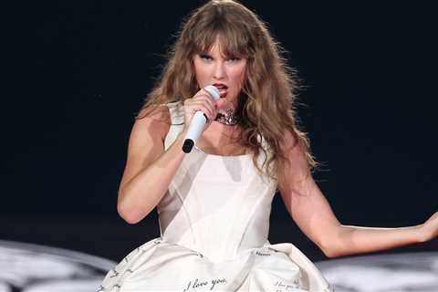 Taylor Swift Files Trademark For 'Female Rage: The Musical'