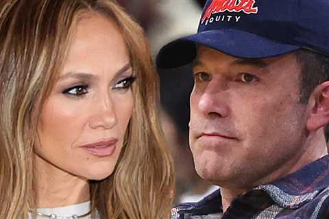 Jennifer Lopez, Ben Affleck's Separate Lives, Not Together on Mother's Day