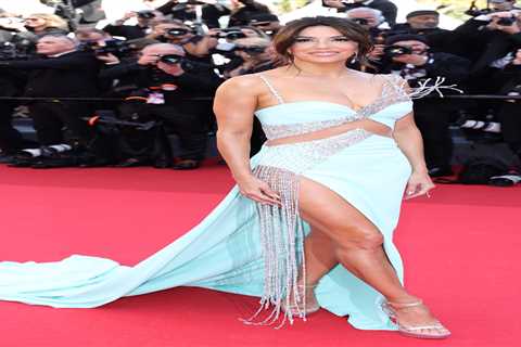 Eva Longoria Stuns in Mint Green Gown at Cannes Red Carpet