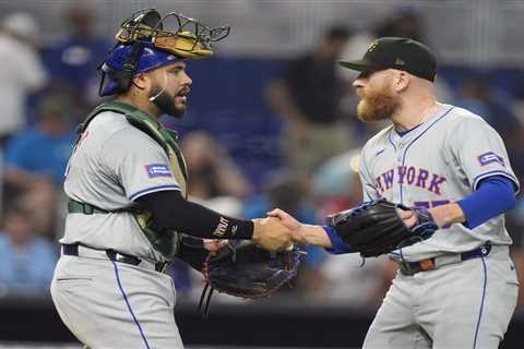 Reed Garrett steps in for struggling Edwin Diaz to save Mets’ win