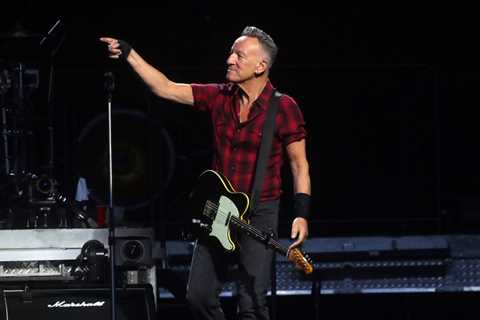 Bruce Springsteen Postpones Four Shows in Europe ‘Under Doctor’s Direction’