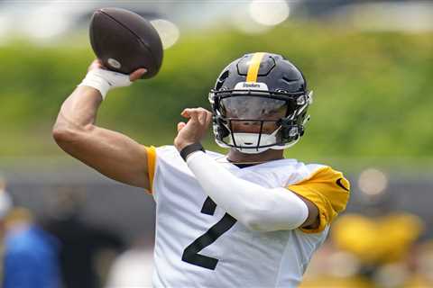 Justin Fields shoots down wild rumor of new role with Steelers