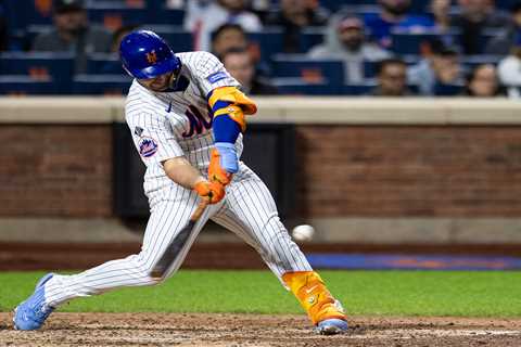 Mets’ Pete Alonso delivers clutch pinch-hit double one day after injury scare