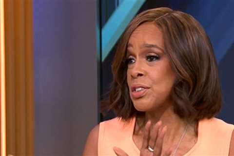 Gayle King Says Oprah Was Hospitalized Over Stomach Bug, Stuff 'Out of Both Ends'