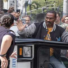 The Rollercoaster Life of Eddie Murphy: Overcoming Tragedy, Family Drama, and New Beginnings