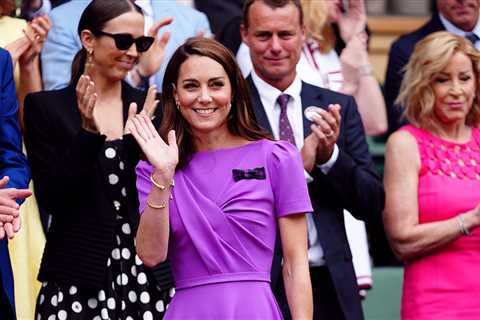 Kate Middleton Receives Standing Ovation Upon Arriving at Wimbledon