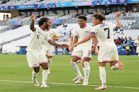 US soccer team routs New Zealand in must-win Olympics match