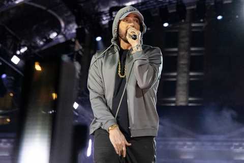 Eminem Holds at No. 1 In U.K. With ‘The Death of Slim Shady (Coup de Grâce)’