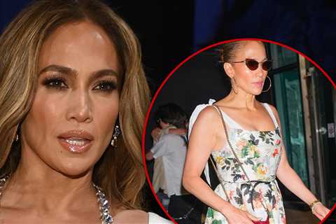 Jennifer Lopez Switches Engagement Ring to Right Hand as Ben Affleck Divorce Looms