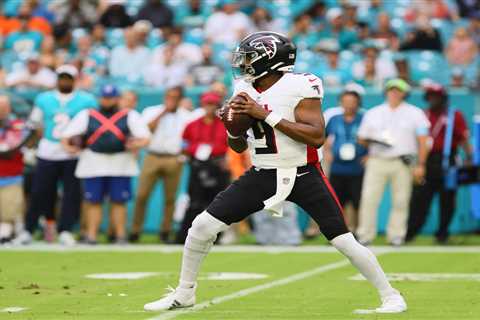 Michael Penix Jr. connects on beautiful deep ball in impressive Falcons debut