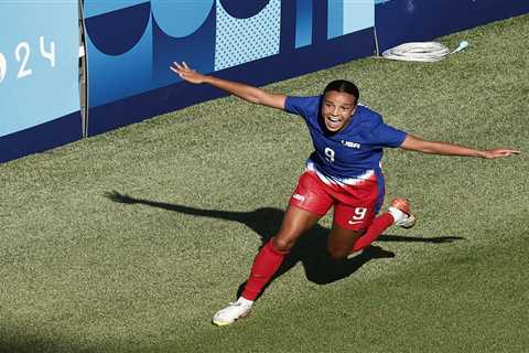 USWNT holds off Brazil to win first Olympic gold medal since 2012