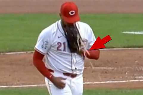 MLB Star Hunter Greene Vomits In Glove On Mound During Reds Game