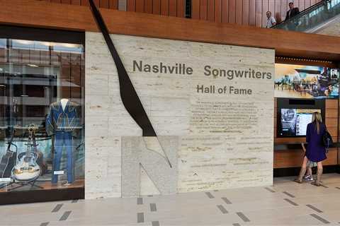 Victoria Shaw, Liz Rose & More Join Nashville Songwriters Hall of Fame Inductees Class of 2024