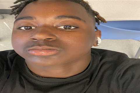 Alabama high school football player, 14, dies after collapsing at practice