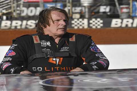 Racing legend Scott Bloomquist killed in plane crash