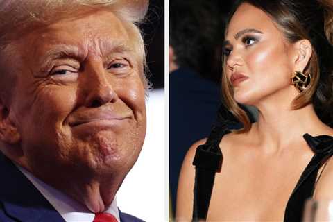 Chrissy Teigen Called Out Stupid Donald Trump For Mocking Kamala Harris's Appearance