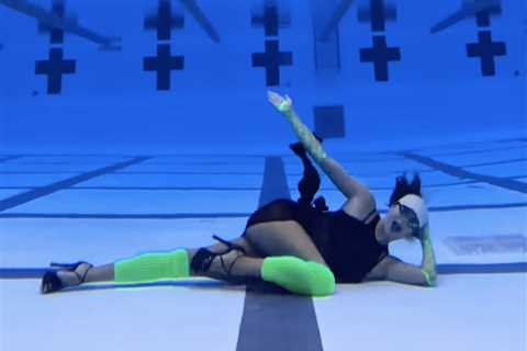 Synchronized swimmer recreates Raygun’s brutal Olympics routine