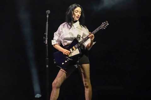 St. Vincent on Collaborating with Dave Grohl on New Album: ‘He Killed it’