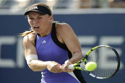 Caroline Wozniacki advances to US Open fourth round with emphatic win