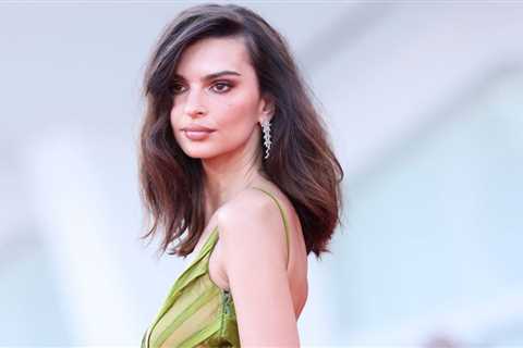 Emily Ratajkowski Commands Attention in Plunging Green Gucci Gown