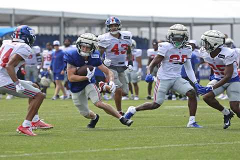 Giants’ Darius Slayton forced into special teams cameo after Gunner Olszewski injury