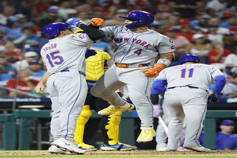 Mets’ homer barrage supports Jose Quintana’s gem in key win over Phillies