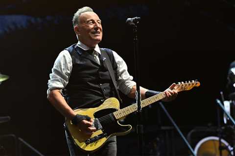 Bruce Springsteen Dusts off Rarities at Asbury Park Concert