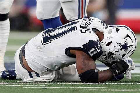 Micah Parsons gets carted off field in huge Cowboys scare