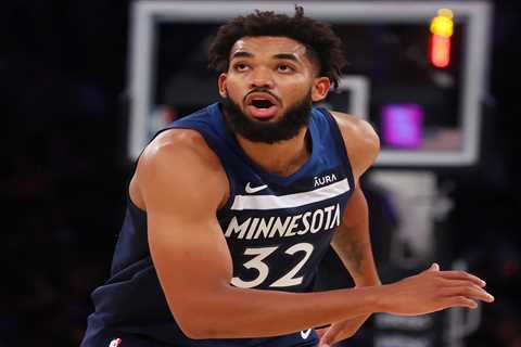 Completing Karl-Anthony Towns trade costs Knicks second-round picks