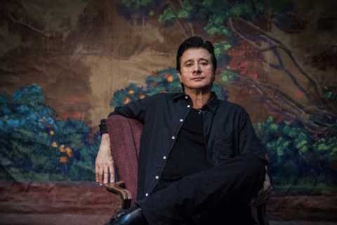 Signed: Steve Perry Rides With George Harrison’s Dark Horse Records, Nicole Scherzinger Inks..